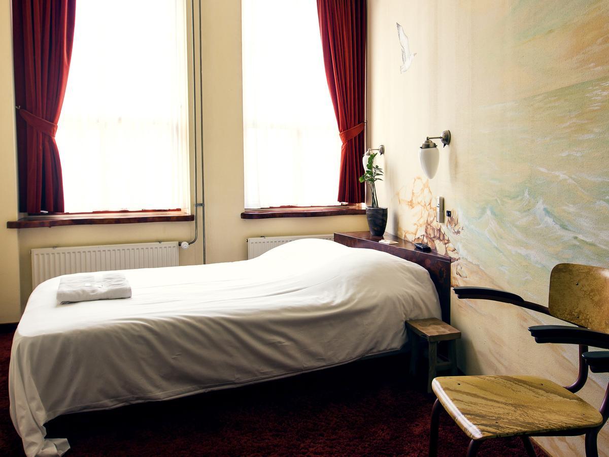 Hotel De Plataan Delft Centrum Екстериор снимка