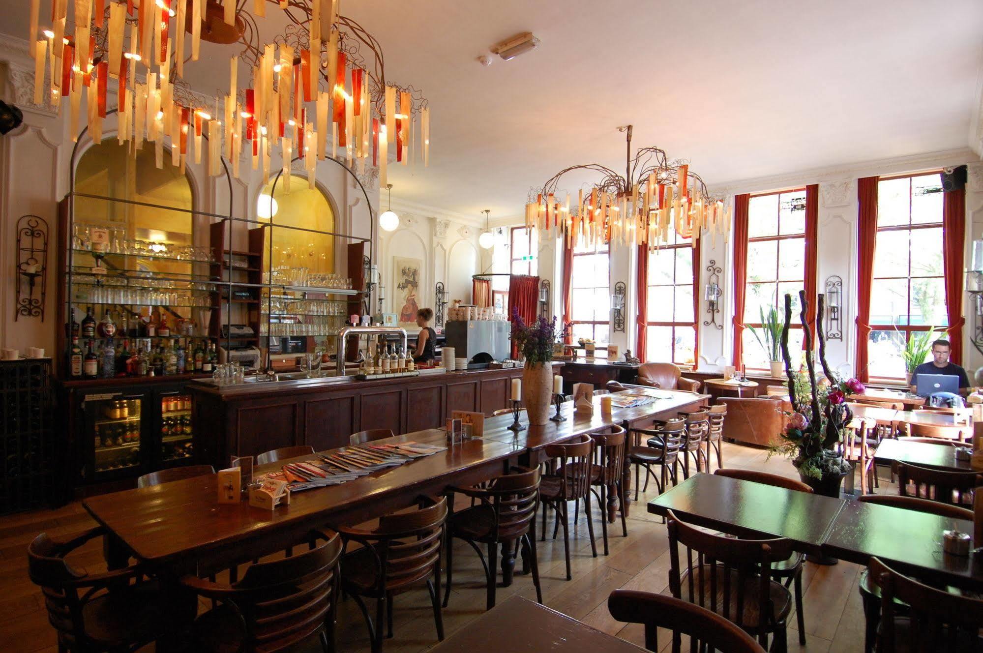 Hotel De Plataan Delft Centrum Екстериор снимка